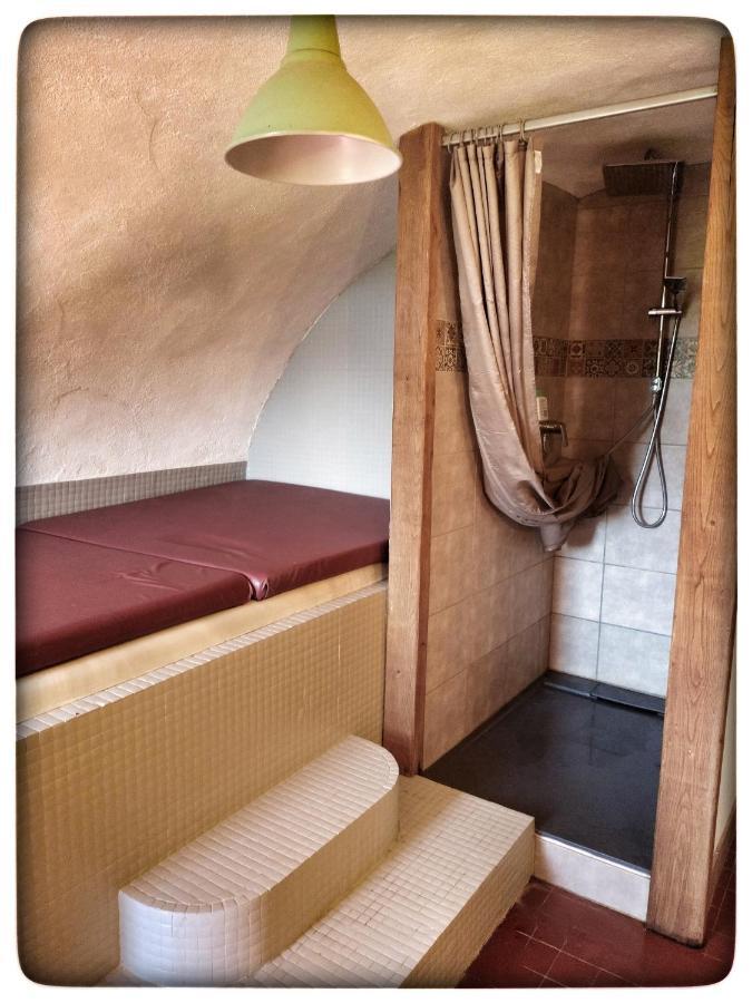 Oracines Du Calme Maison Helianthy *